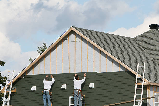 Professional Emergency Siding Repair technician working in Milton, WA